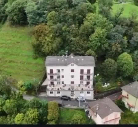 Il Borgo Del Castello Frühstückspension Rota d'Imagna
